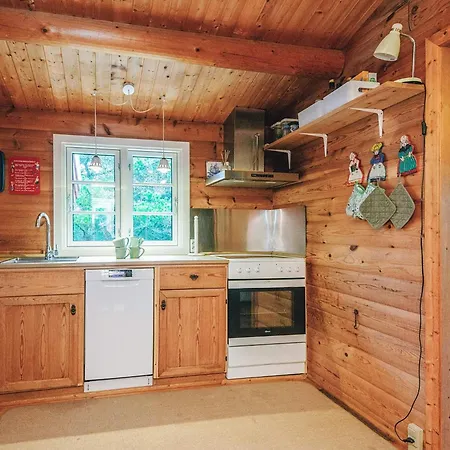 Secluded Log Near Graerup - By Traum Vakantiehuis