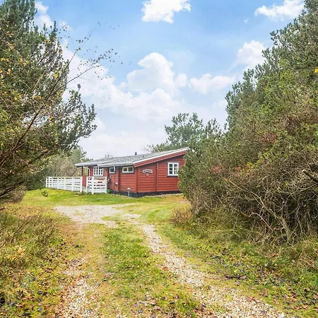 Secluded Log Near Graerup - By Traum Oksbøl